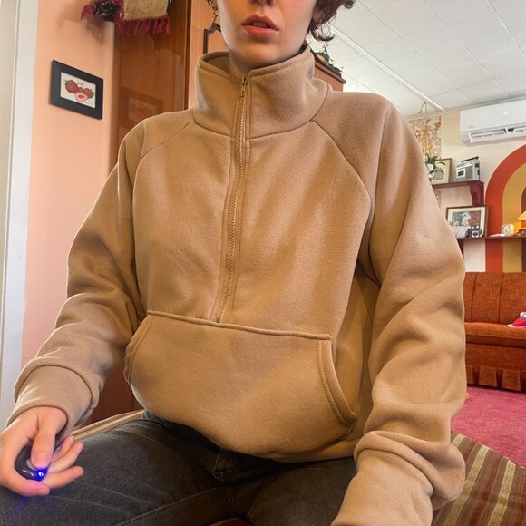 Brown cropped puffy sleeve quater zip sweater with hoodie pocket! - Picture 3 of 16